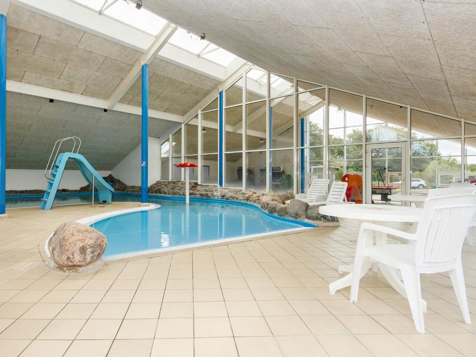 6 Person Holiday Home On A Holiday Park In Hemmet Екстериор снимка